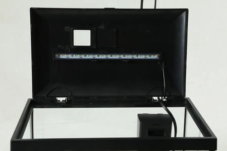 ZOLUX Akwarium INITIO 40 z filtrem kaskadowym 30 i LED 24L czarne + GRATIS 854250+352166+352189+352213+352216