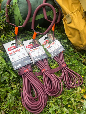 ZOLUX Smycz okrągła dla psa silikonowa BIVOUAK czerwona 15m